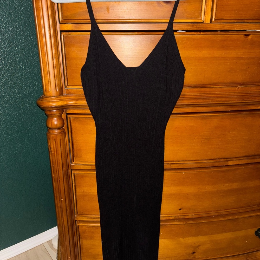 Almost Famous Black Ribbed Maxi Dress Sleeveless V-Neck
